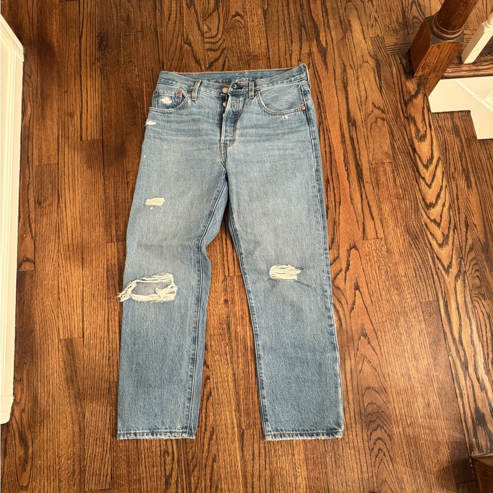 Levi Blue Distressed Jeans